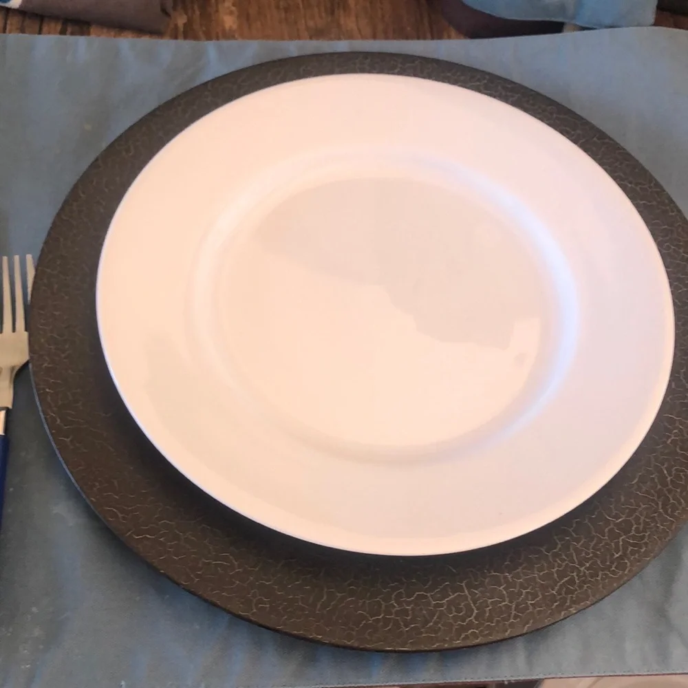 Crate & Barrel Plate Set